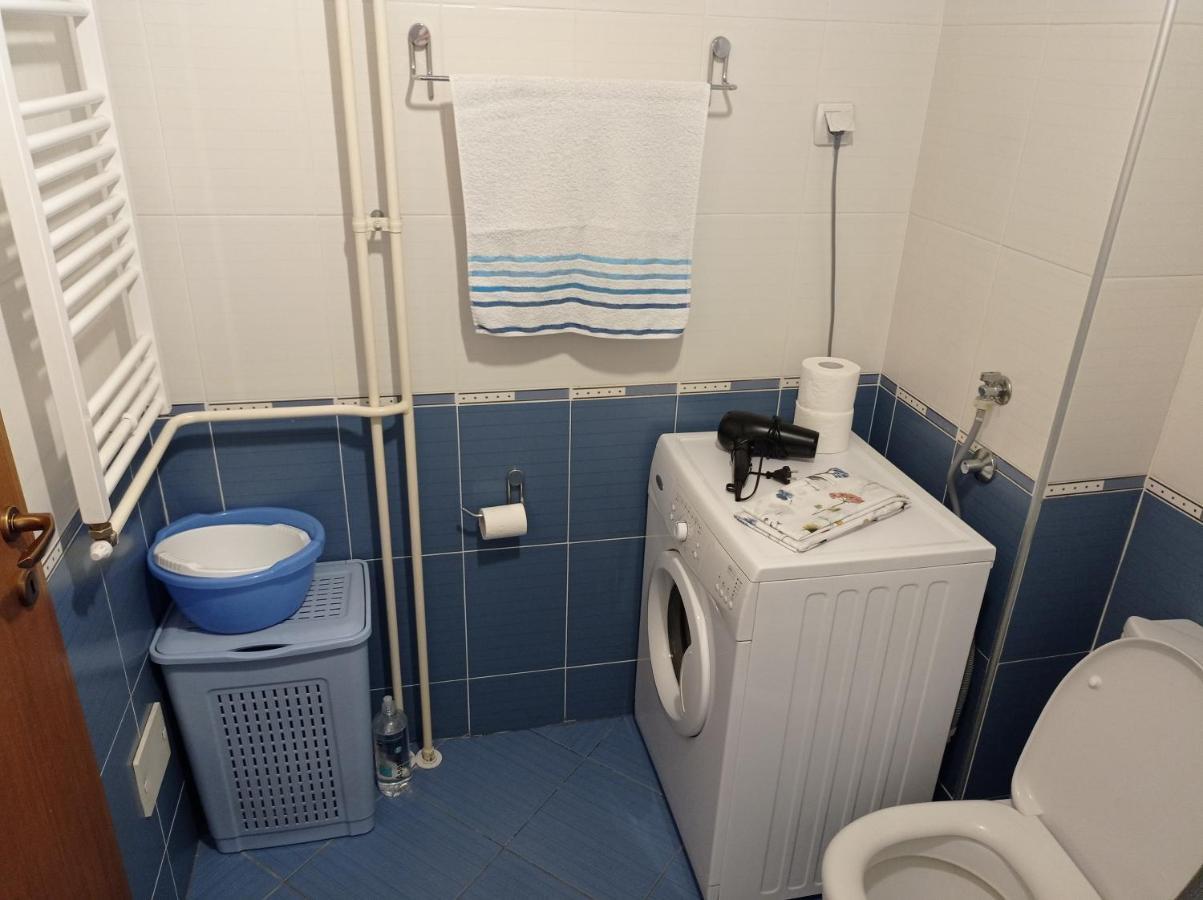 Go 2 Apartment Belgrado Esterno foto