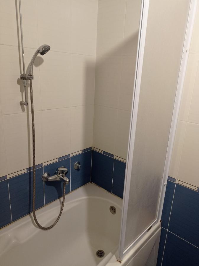 Go 2 Apartment Belgrado Esterno foto