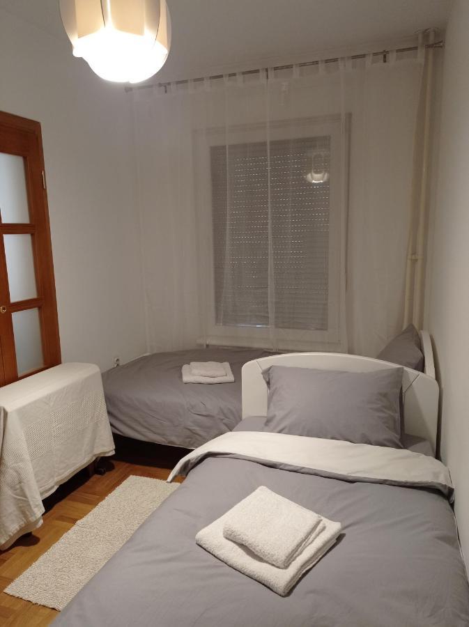 Go 2 Apartment Belgrado Esterno foto