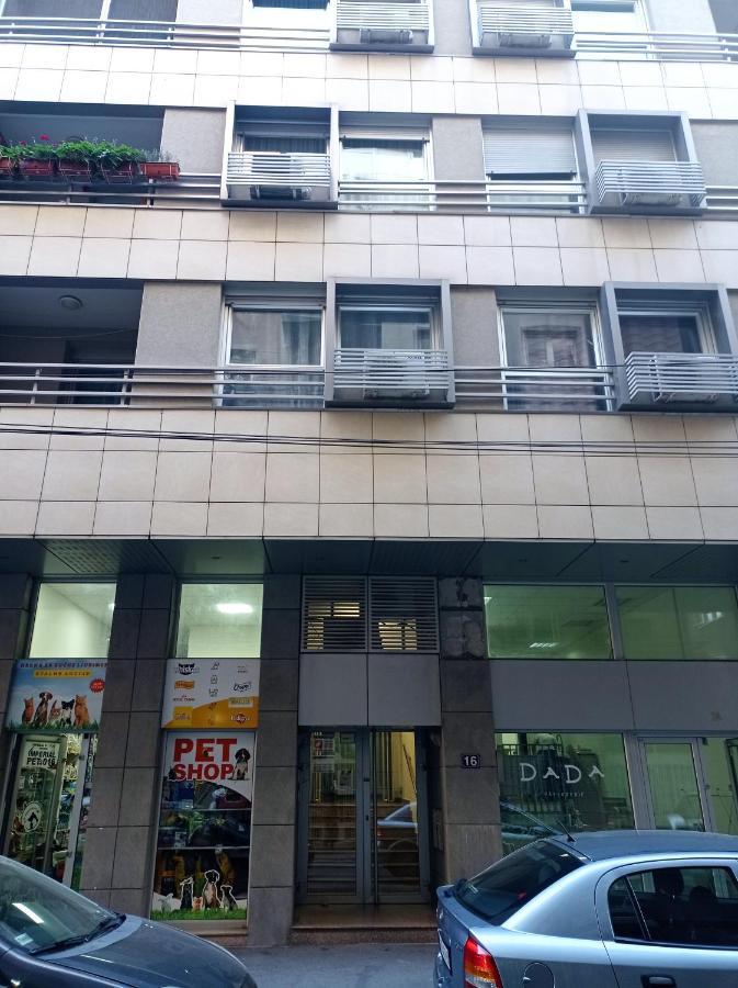 Go 2 Apartment Belgrado Esterno foto